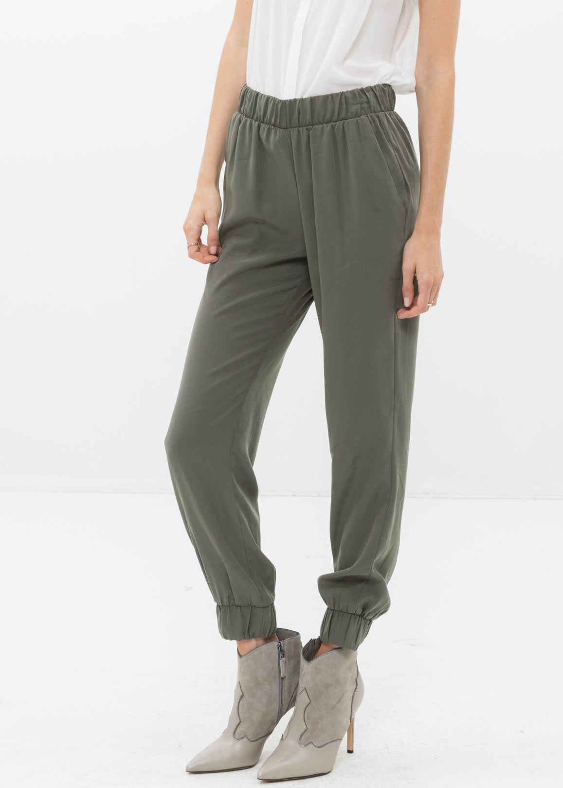 Women's All Day Elastic Cuff Jogger Pants